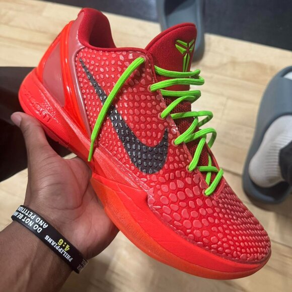Nike RedAthletic Shoes with Performance Mesh